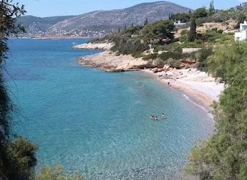 greece/athens/attraction/erotospilia-beach