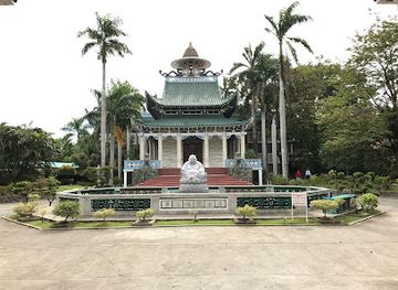 philippines/davao-city/agdao-district/attraction/long-hua-temple