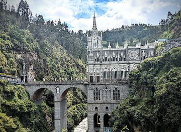 colombia/narino/attraction/sanctuary-of-our-lady-of-the-holy-rosary-of-las-lajas