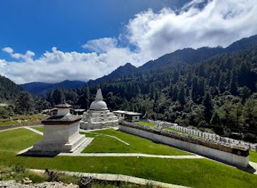 bhutan/trongsa-district/attraction/chendebji-chorten