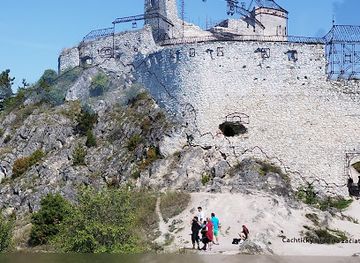 slovakia/trencin-region/attraction/okno-do-minulosti-cachticky-hrad