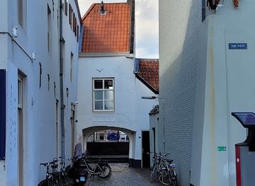 netherlands/nijmegen/attraction/st-anthonispoort-of-maarten-schenkpoort