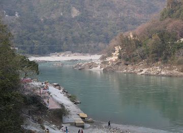 india/rishikesh/attraction/rishikesh-river-rafting