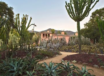 california/santa-barbara/montecito/attraction/lotusland