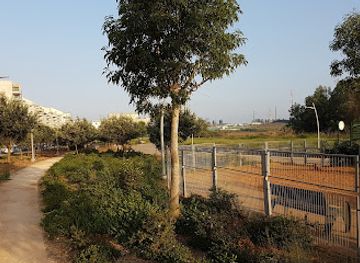 israel/kfar-saba/attraction/ma-arah-ha-miluim-garden