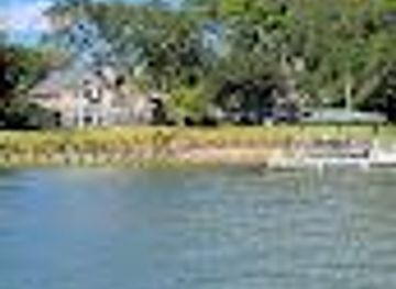 south-carolina/beaufort/attraction/hilton-head-island-dolphin-boat-cruise