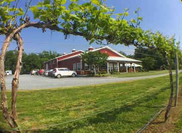 maryland/blackwater-national-wildlife-refuge/attraction/layton-s-chance-vineyard-winery