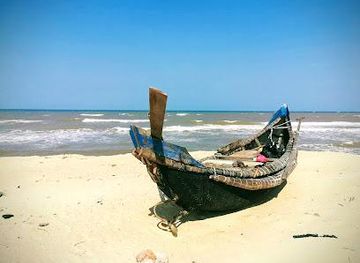 vietnam/hue/attraction/thuan-an-beach