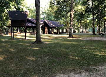 ohio/punderson-state-park/attraction/forest-picnic-area