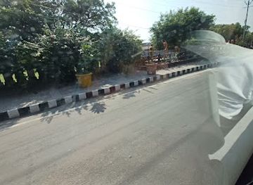 india/agra/attraction/surya-namaskar-statues