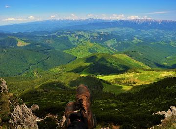 romania/bucegi-mountains/attraction/poiana-gutanu