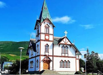 iceland/husavik/attraction/husavik-wooden-church
