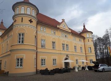 slovenia/bohinj/attraction/wildpark-bei-schloss-mageregg