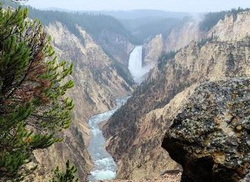 montana/yellowstone-national-park/attraction/artist-point