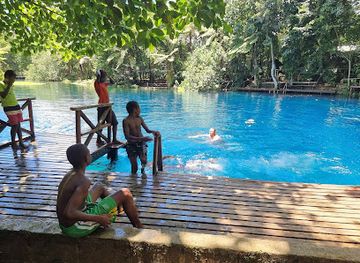 vanuatu/aore-island/attraction/jackie-s-blue-hole