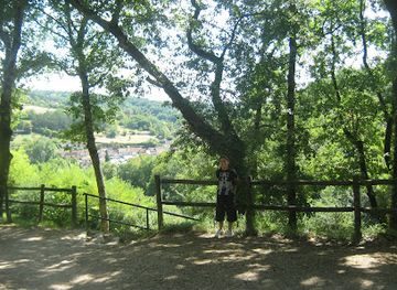 france/dordogne/attraction/grotte-de-bara-bahau