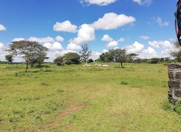kenya/baringo-basin/attraction/equator-crossing-mogotio