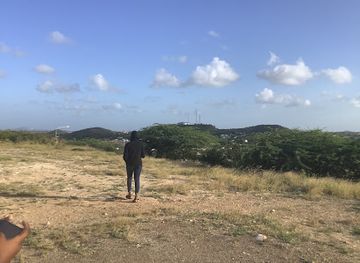 curacao/hato-caves/attraction/viewing-point-seru-papaya
