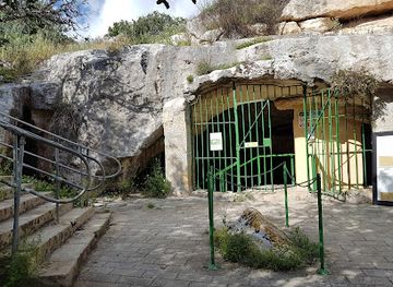 malta/northern-region/attraction/ghar-dalam-cave