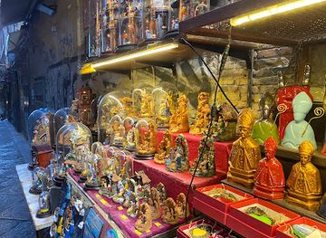 italy/naples/spaccanapoli/attraction/inizio-spaccanapoli