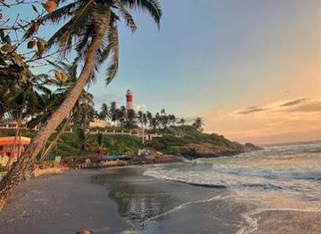 india/trivandrum/attraction/kovalam-beach