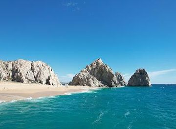 mexico/cabo-san-lucas/attraction/playa-del-divorcio
