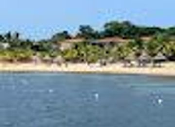 honduras/roatan/attraction/pristine-bay-beach