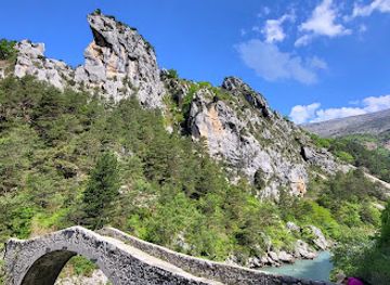 france/verdon-gorge/attraction/pont-du-tusset