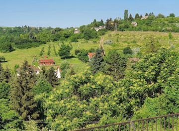 hungary/eger/attraction/eger-szepasszonyvolgy-utca-outlook