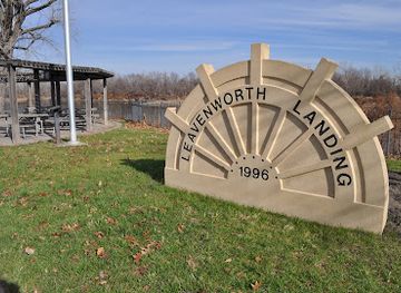 kansas/glaciated-region/attraction/leavenworth-landing-park