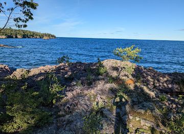 minnesota/tettegouche-state-park/attraction/black-beach-rock