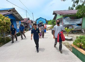 indonesia/pulau-derawan/attraction/kawasan-wisata-mangrove-teluk-semanting