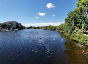 massachusetts/waltham/attraction/riverwalk-park