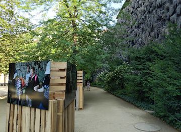 czechia/palava/attraction/dripstone-wall