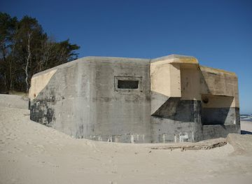 poland/hel-peninsula/attraction/sep-heavy-combat-shelter