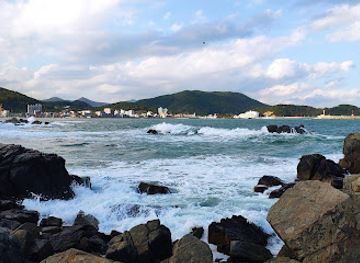 south-korea/busan-beaches/attraction/orangdae