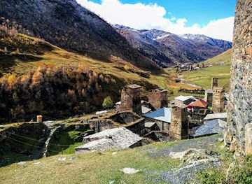 georgia/svaneti/attraction/queen-tamar-castle