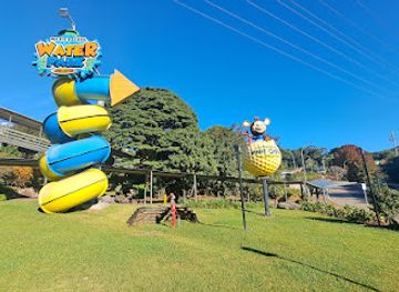 australia/far-west/attraction/the-big-banana-fun-park