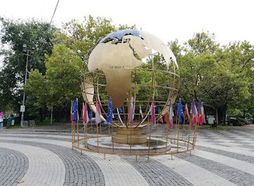 romania/ilfov/attraction/earth-globe-kinetic-art-object