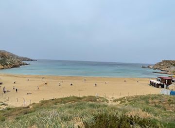 malta/mistra-bay/attraction/riviera-beach-yanindaki-kumsal