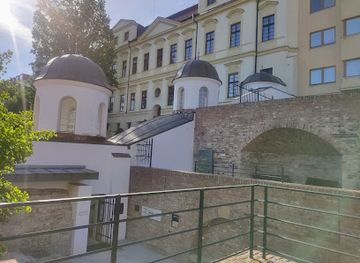 czechia/hradec-kralove/attraction/schody-na-terasach-karla-otcenaska