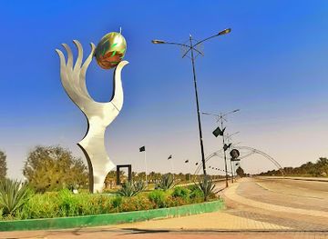 saudi-arabia/sakakah/attraction/olive-in-hand-roadside-attraction