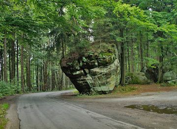 poland/stolowe-mountains/attraction/wodospady-posny