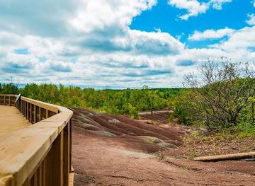 canada/toronto/attraction/cheltenham-badlands
