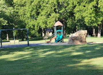 iowa/ankeny/attraction/walnut-woods-state-park