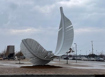 oklahoma/oklahoma-city/attraction/taking-flight-light-as-a-feather-sculpture