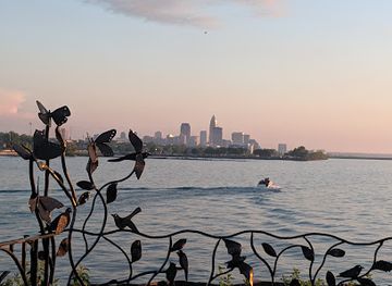 ohio/cleveland/attraction/cleveland-lakefront-nature-preserve