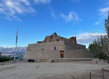 india/ladakh/attraction/ti-suru