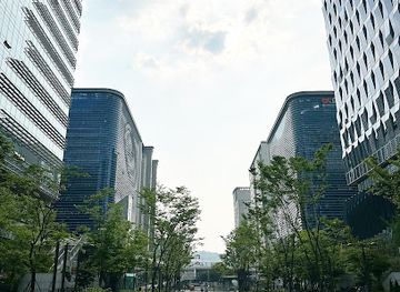 south-korea/gyeonggi-province/attraction/pangyo-station-plaza