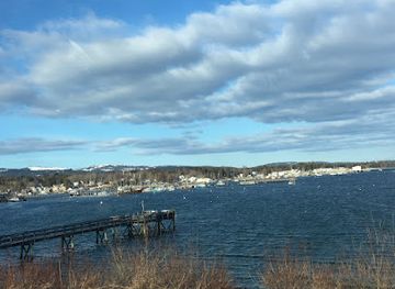 maine/mount-desert-island/attraction/southwest-harbor-view-point-road
